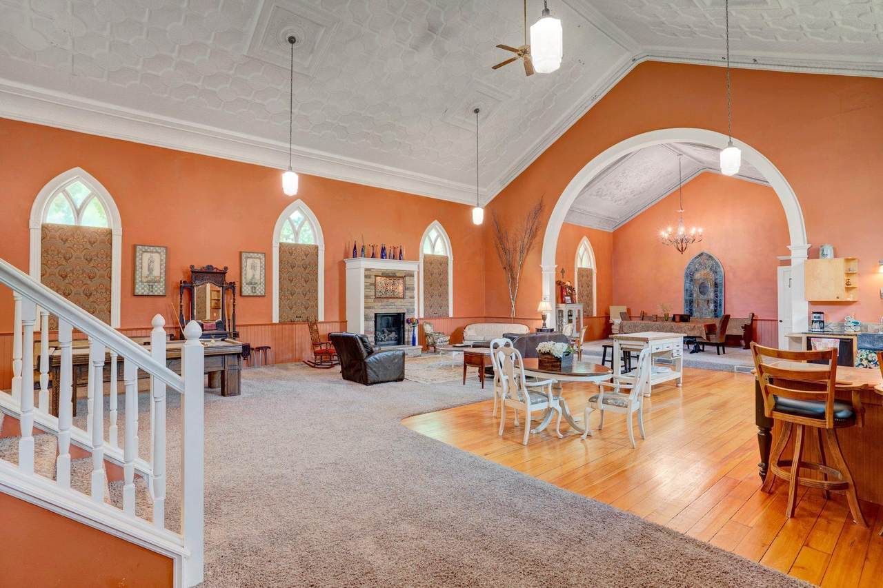 703 Bush Street - Photo 1