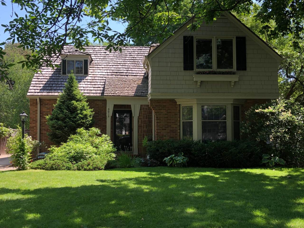5013 Arden Avenue - Photo 1