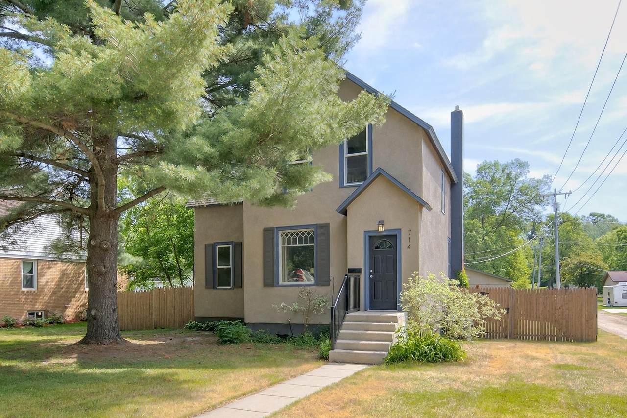 714 3rd Ave - Photo 1