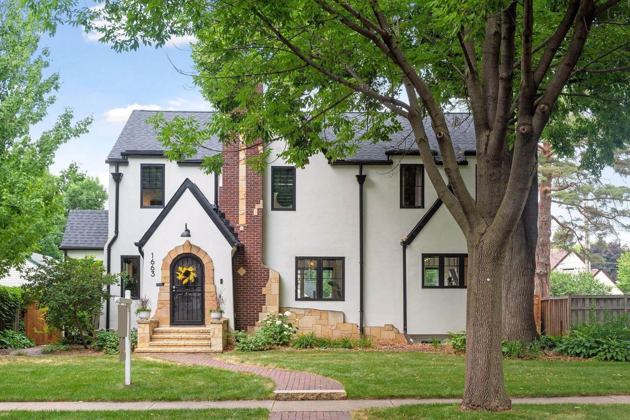 1663 Eleanor Avenue - Photo 1