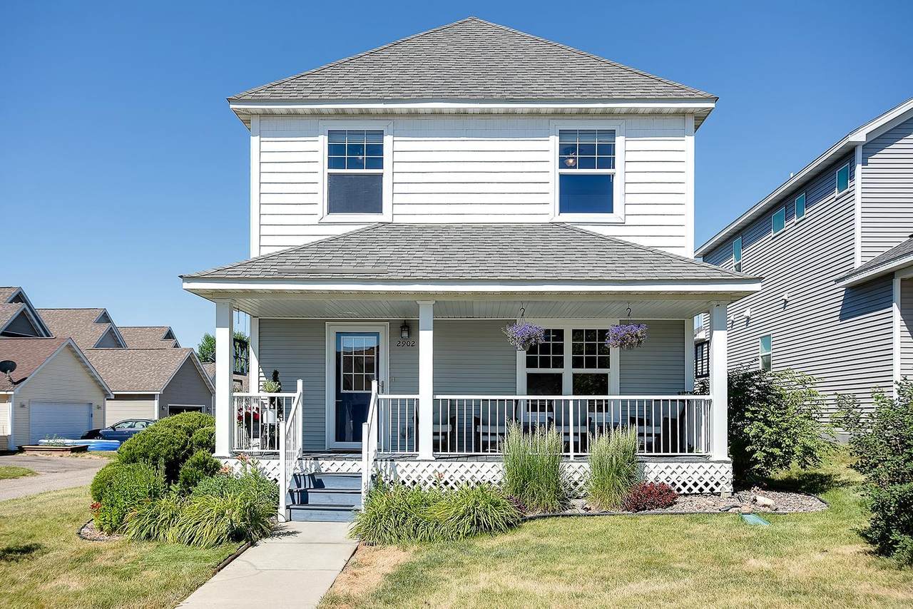 2902 Mark Twain Drive - Photo 1
