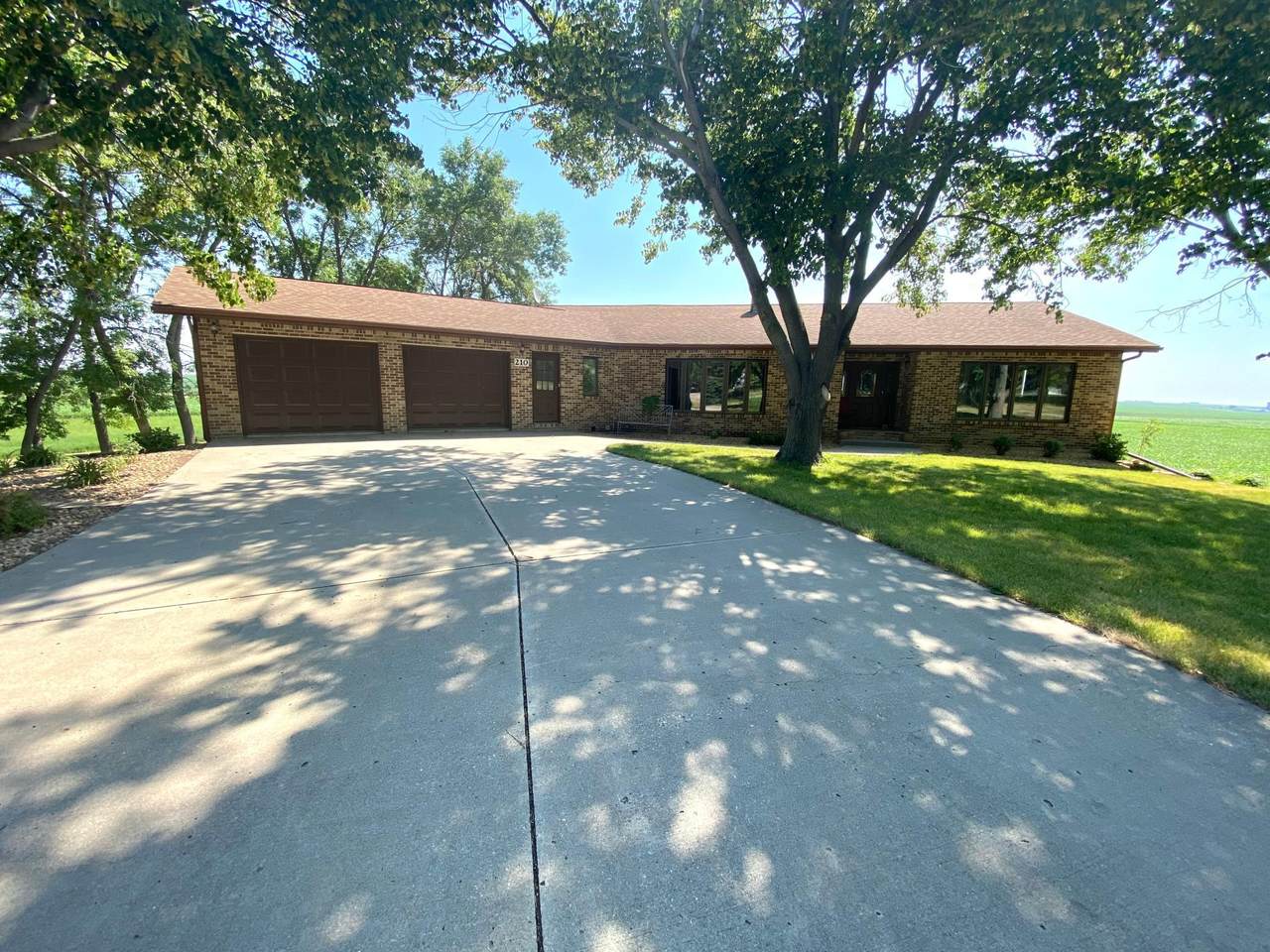 210 East Street - Photo 1