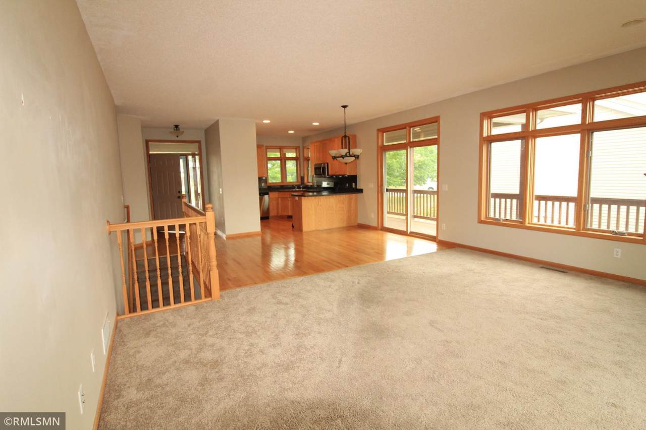912 Bellaire Boulevard - Photo 1