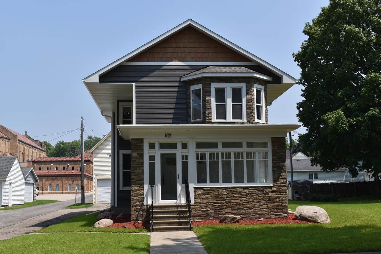 517 Cedar Avenue - Photo 1