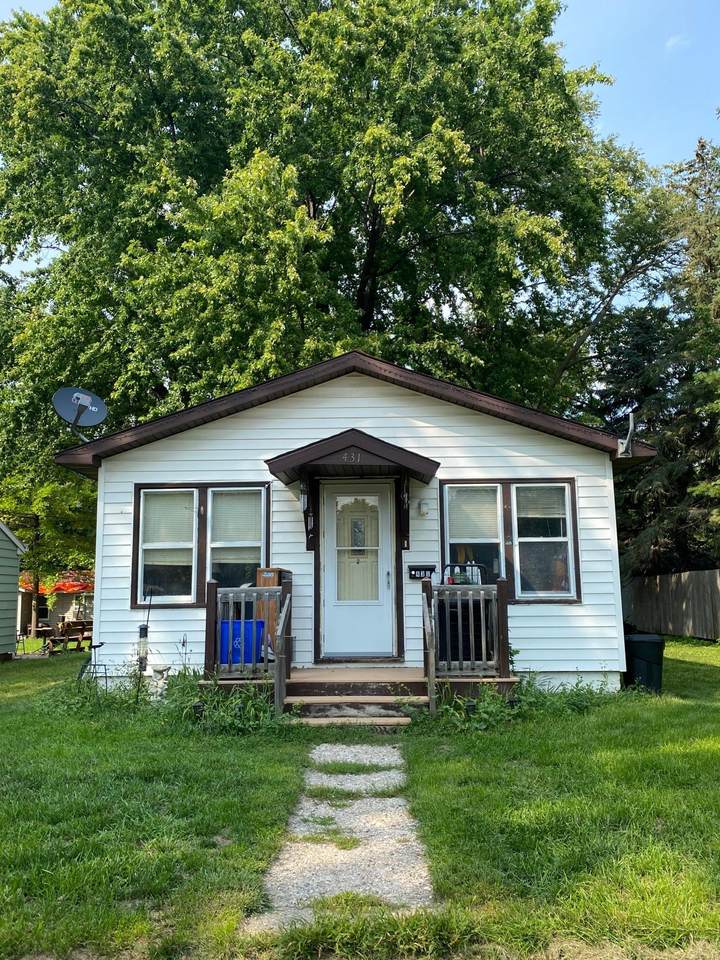 431 Ronning Avenue - Photo 1