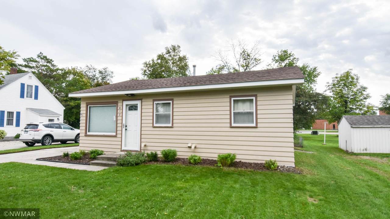 412 Prairie Avenue - Photo 1