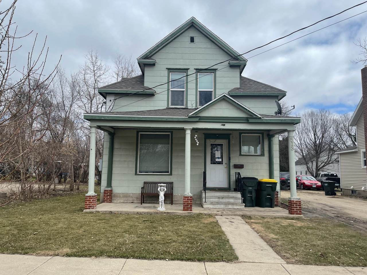 513 11th Street - Photo 1
