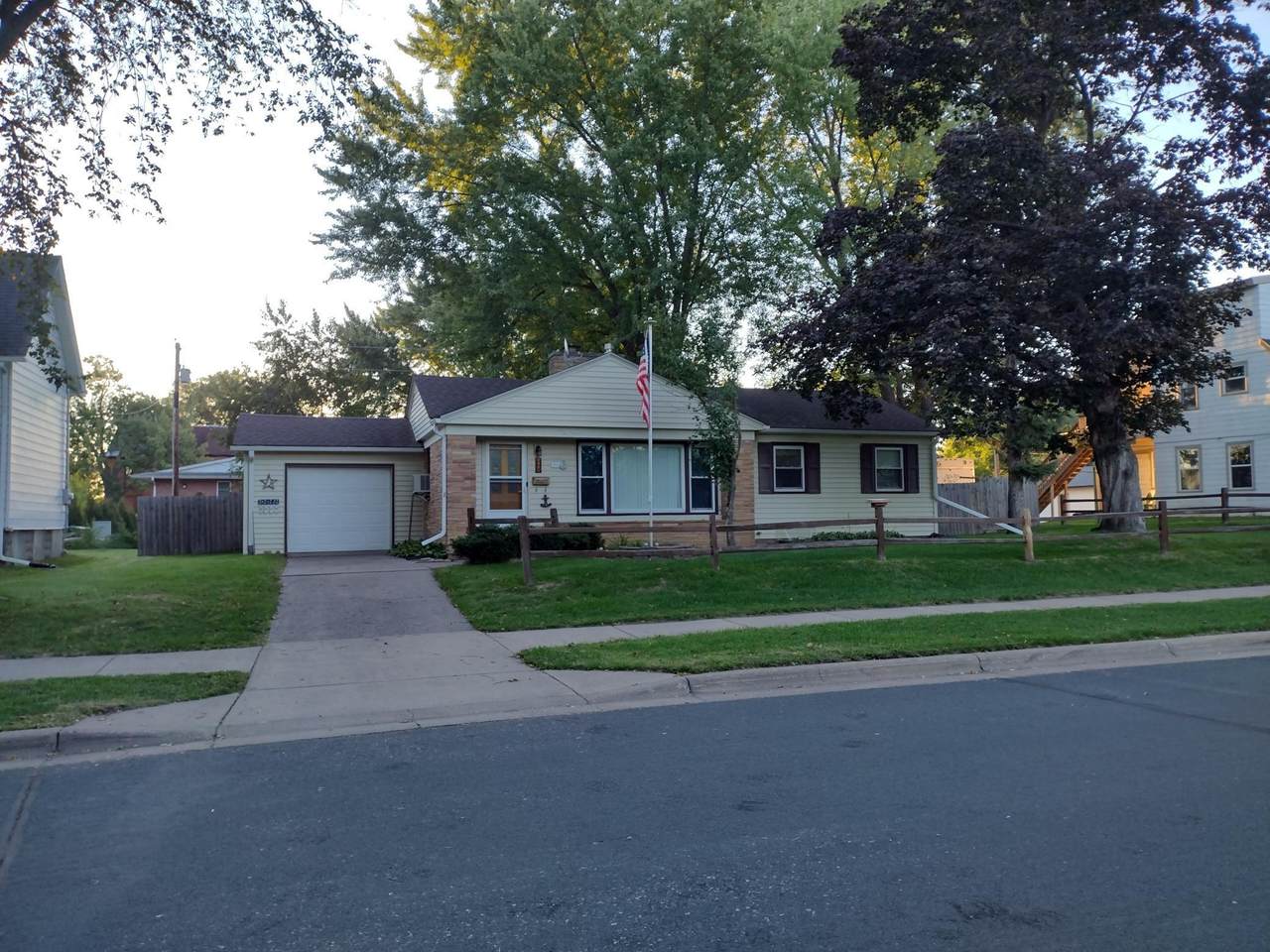 220 Cypress Street - Photo 1