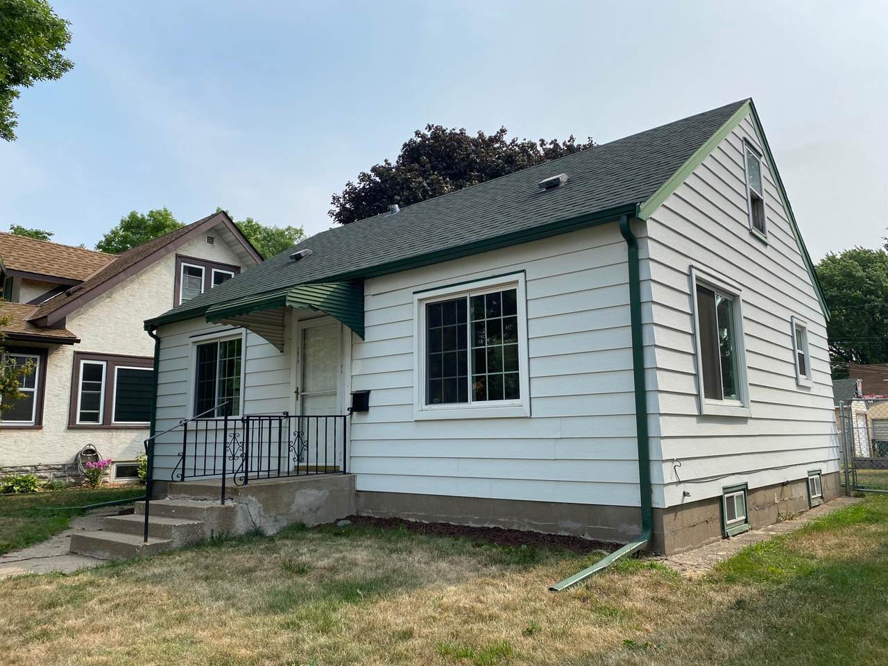 4015 5th Street - Photo 1