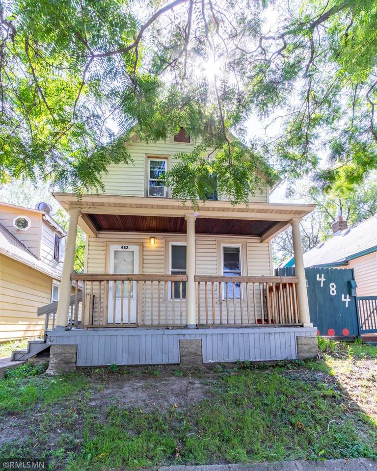482 Lawson Avenue - Photo 1