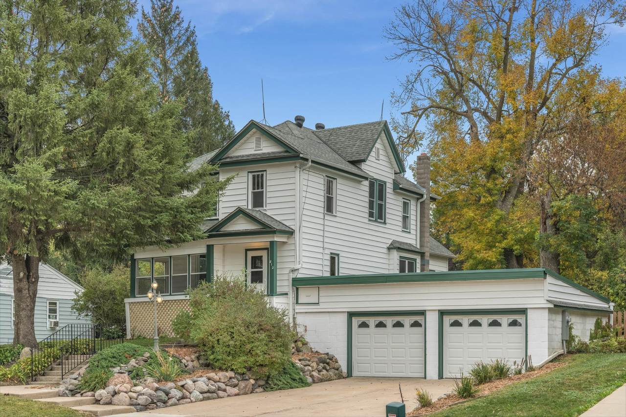 812 4th Avenue - Photo 1