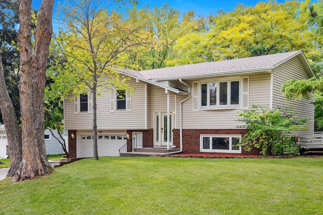 3666 Gresham Avenue - Photo 1