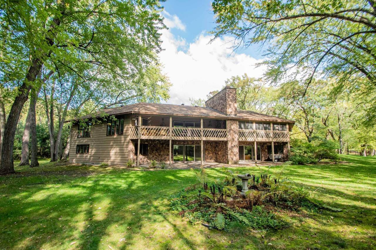 8400 Demontreville Trail - Photo 1