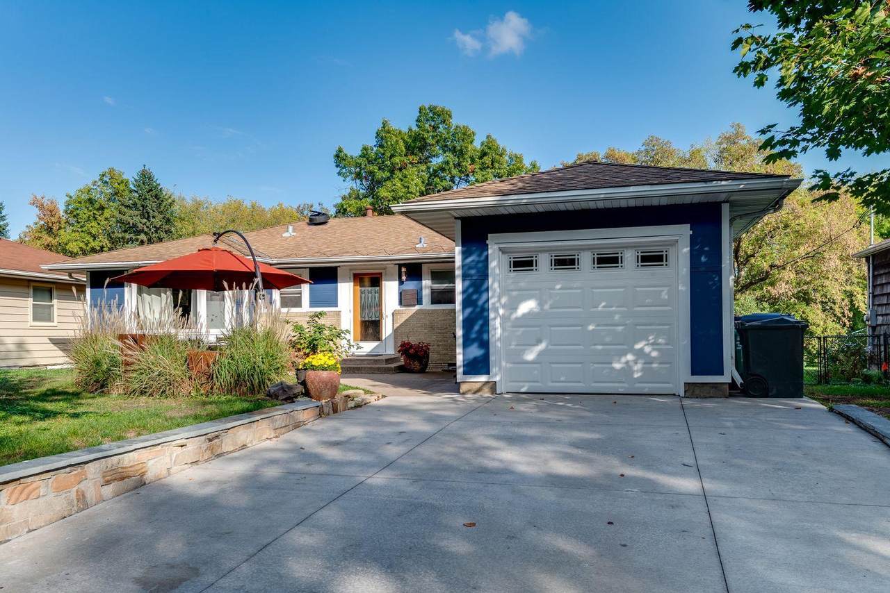 5819 Clinton Avenue - Photo 1
