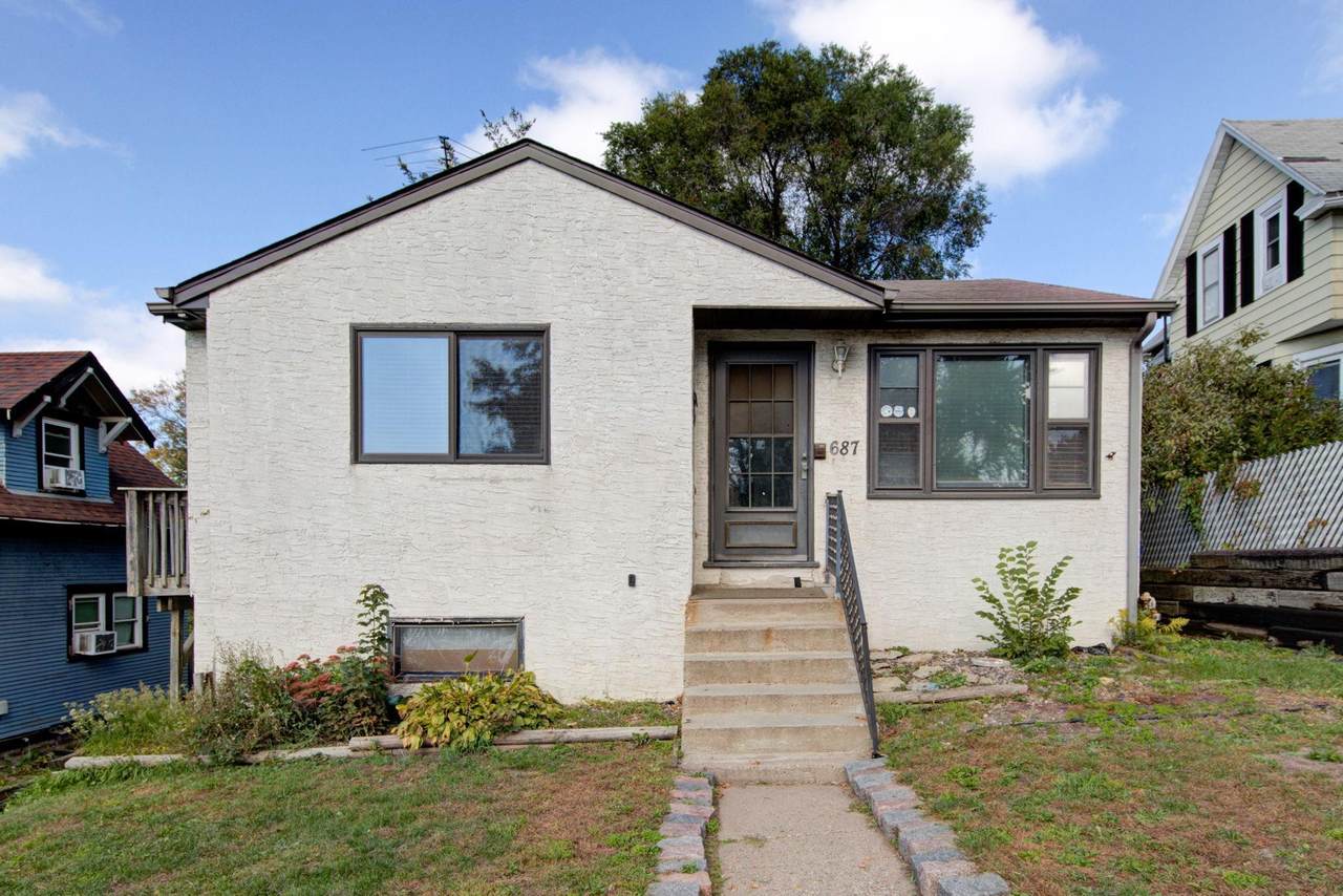 687 Jenks Avenue - Photo 1