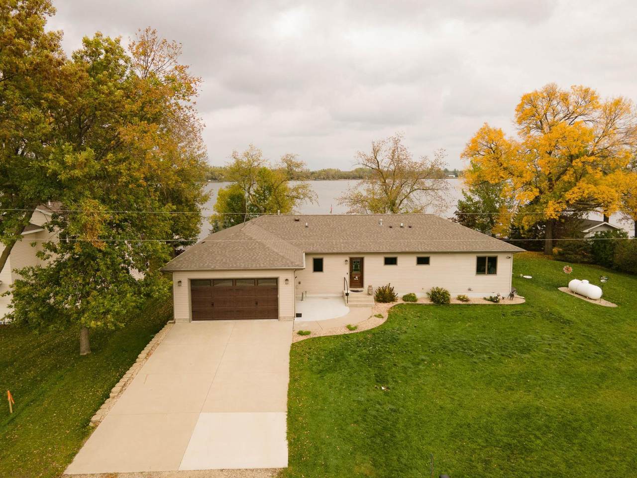 21507 Finch Road - Photo 1