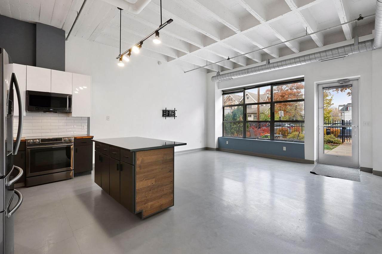 111 Franklin Avenue - Photo 1
