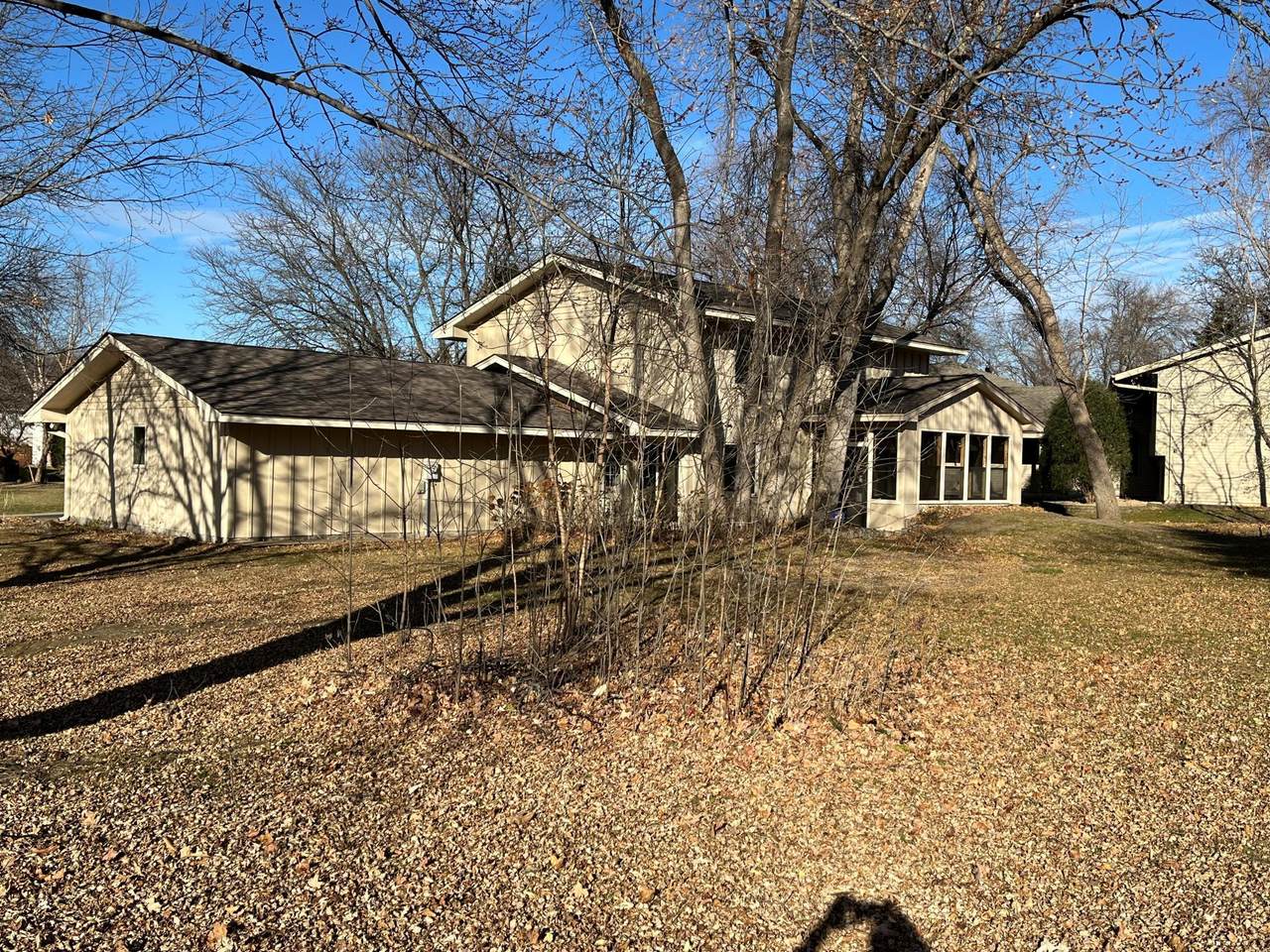 4660 Forestview Lane - Photo 1