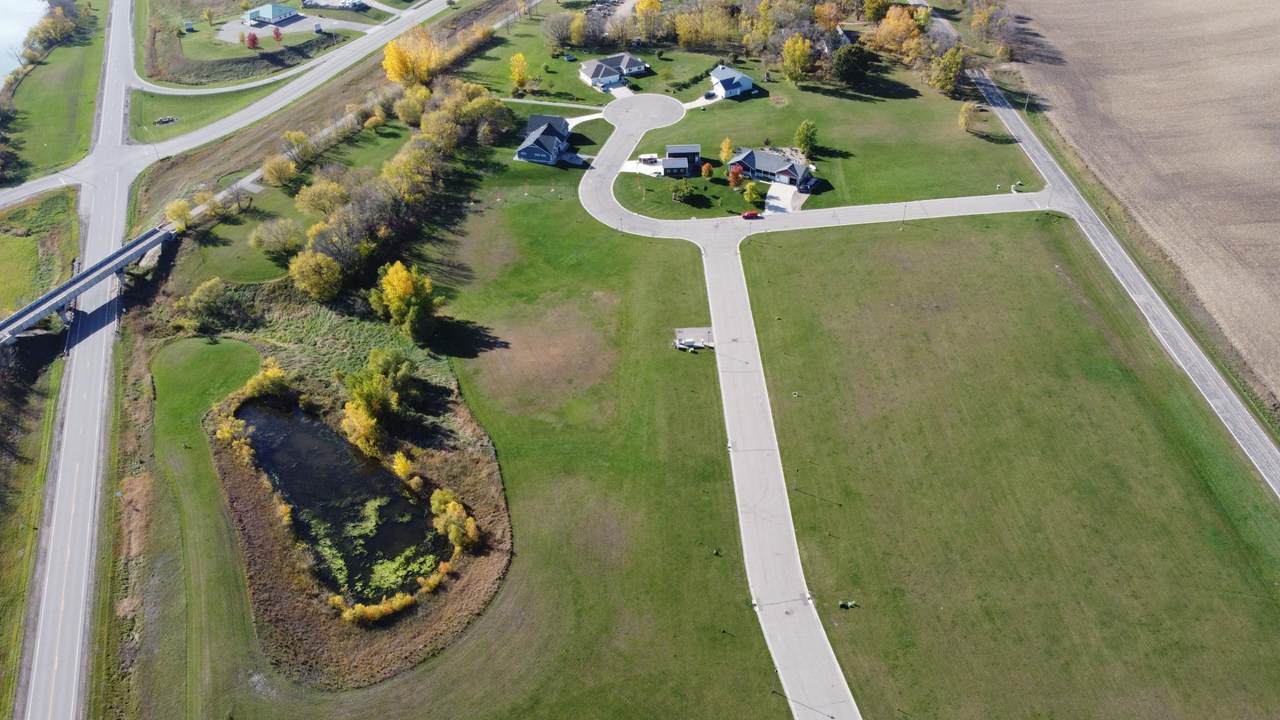 304 Prairie Drive - Photo 1