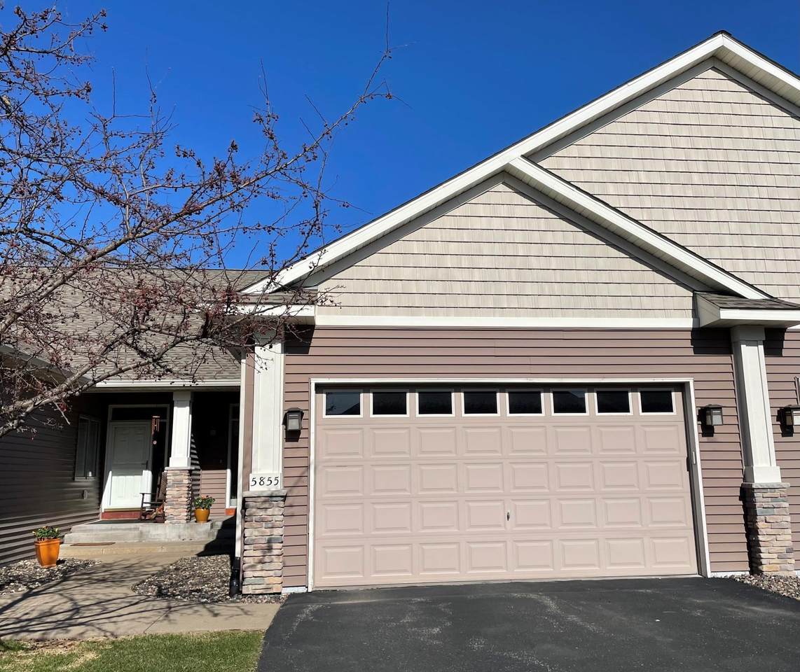 5855 Oakgreen Court - Photo 1
