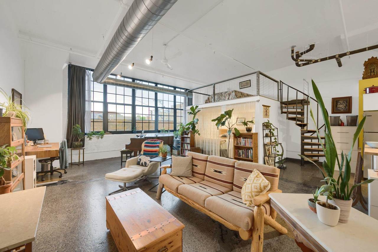 500 Robert Street - Photo 1