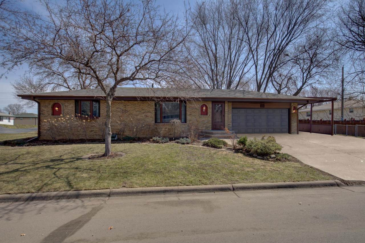 196 Longfellow Street - Photo 1