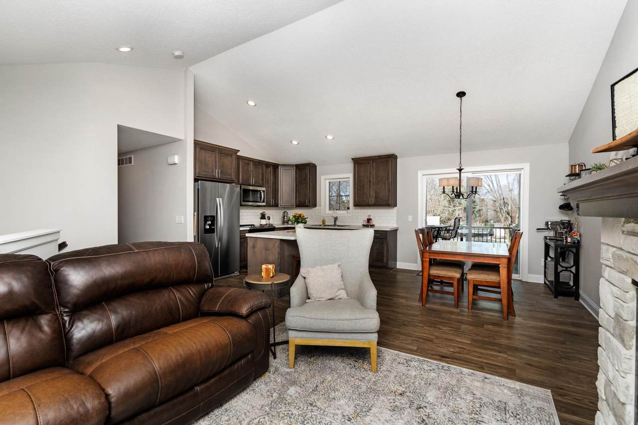 1103 Rich River Way - Photo 1