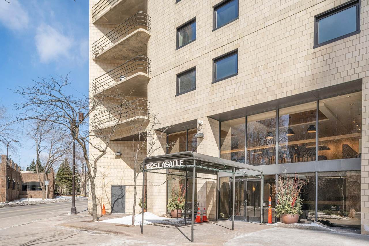 1225 Lasalle Avenue - Photo 1