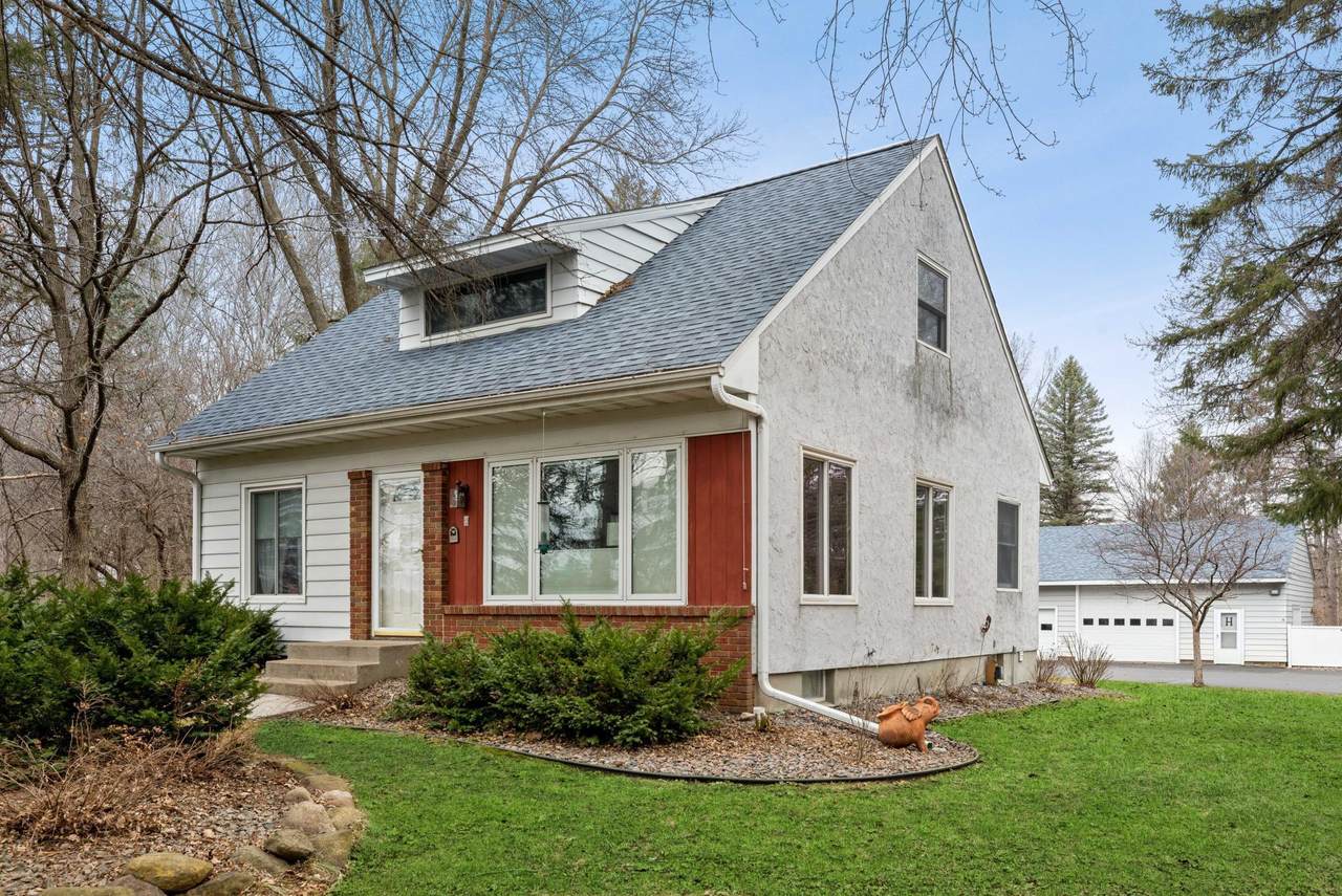 10510 60th Street - Photo 1