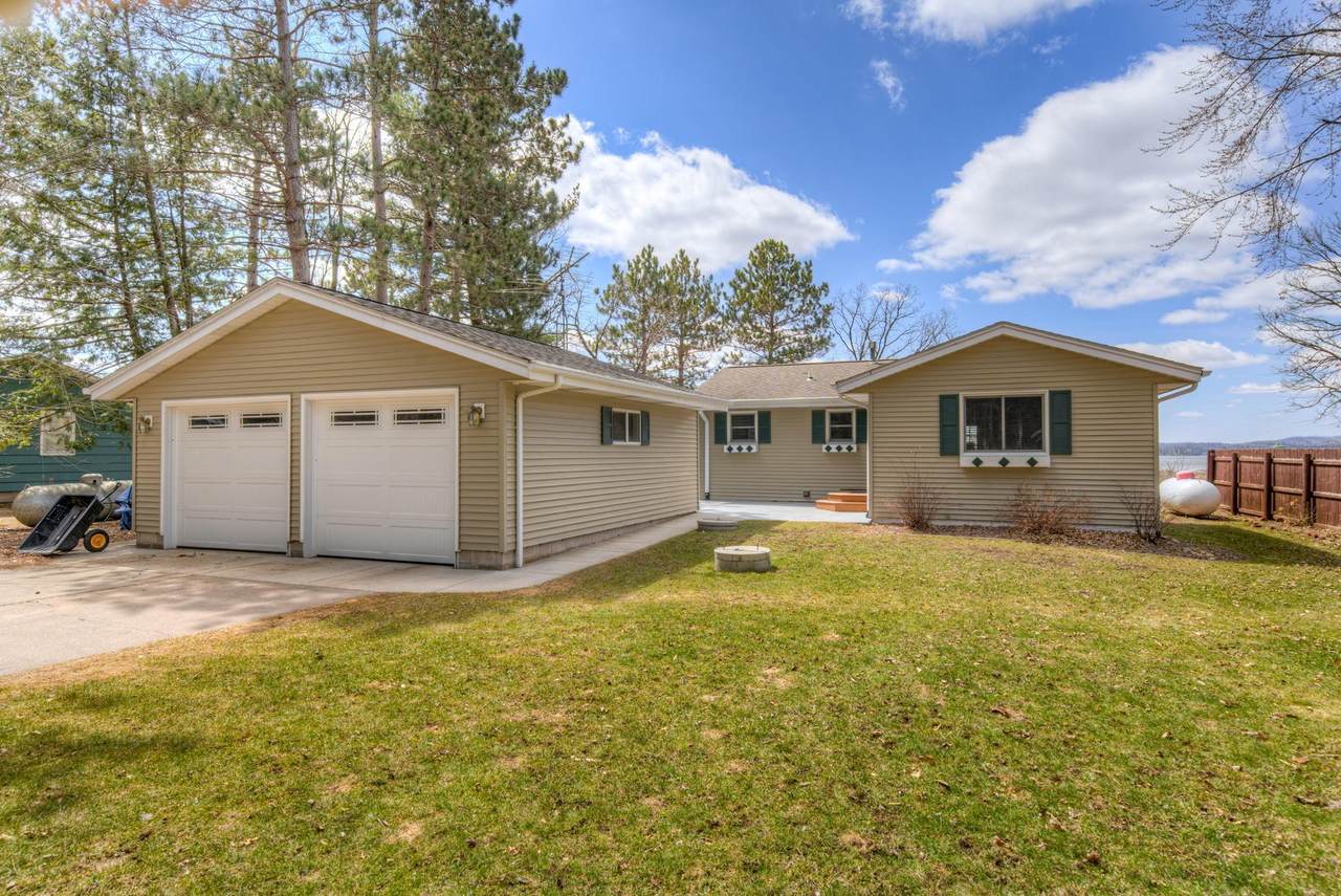E6734 870th Avenue - Photo 1