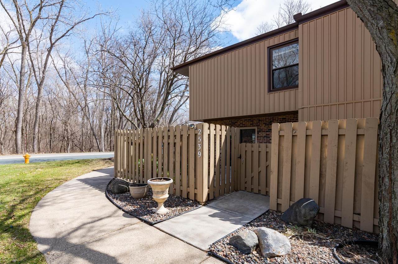 2539 Unity Avenue - Photo 1