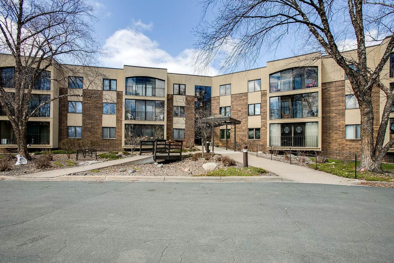 20 Windsor Lane - Photo 1