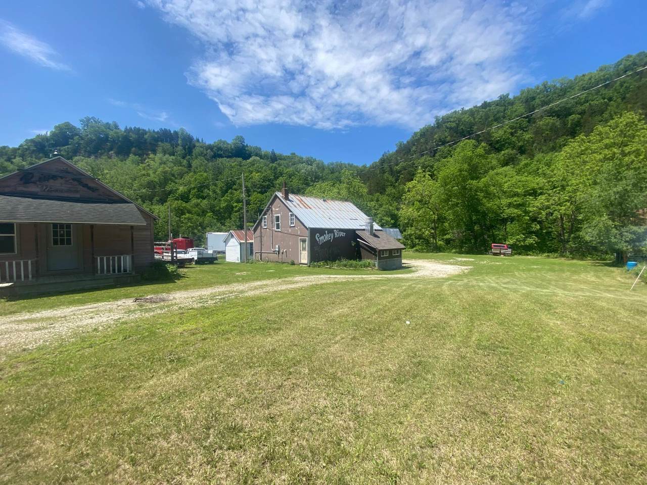 403 Parkway Avenue - Photo 1