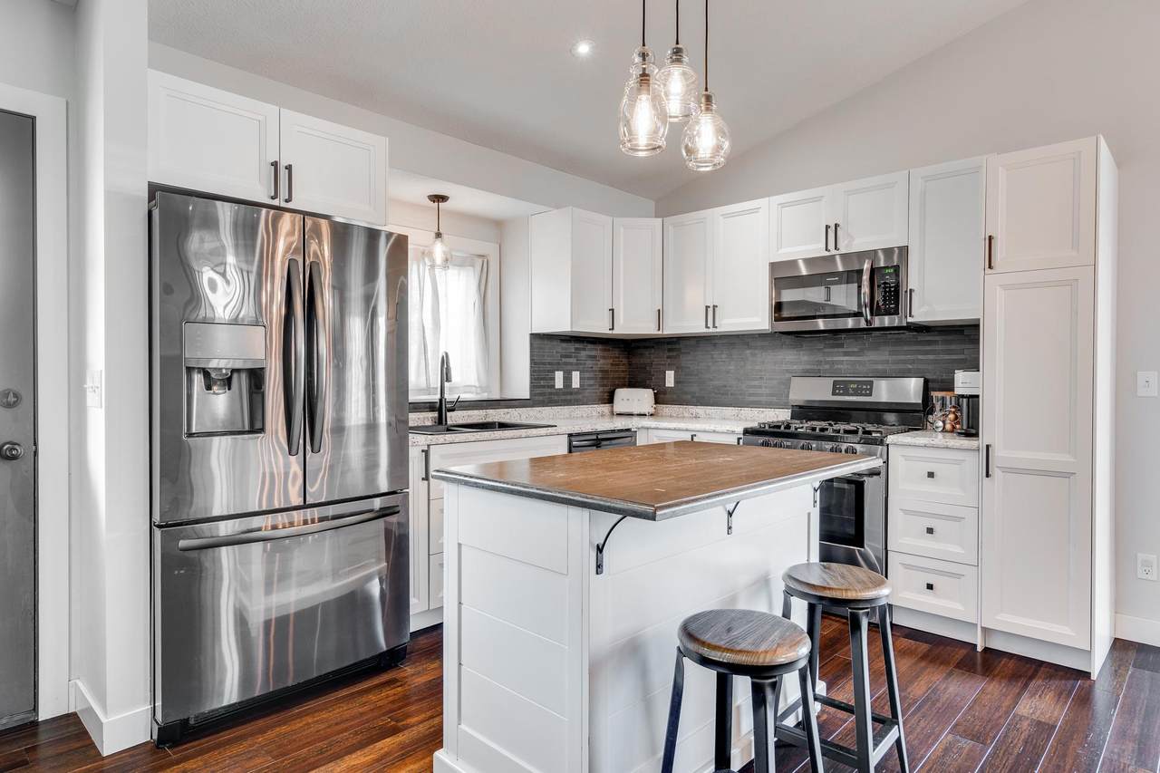 530 Roosevelt Circle - Photo 1