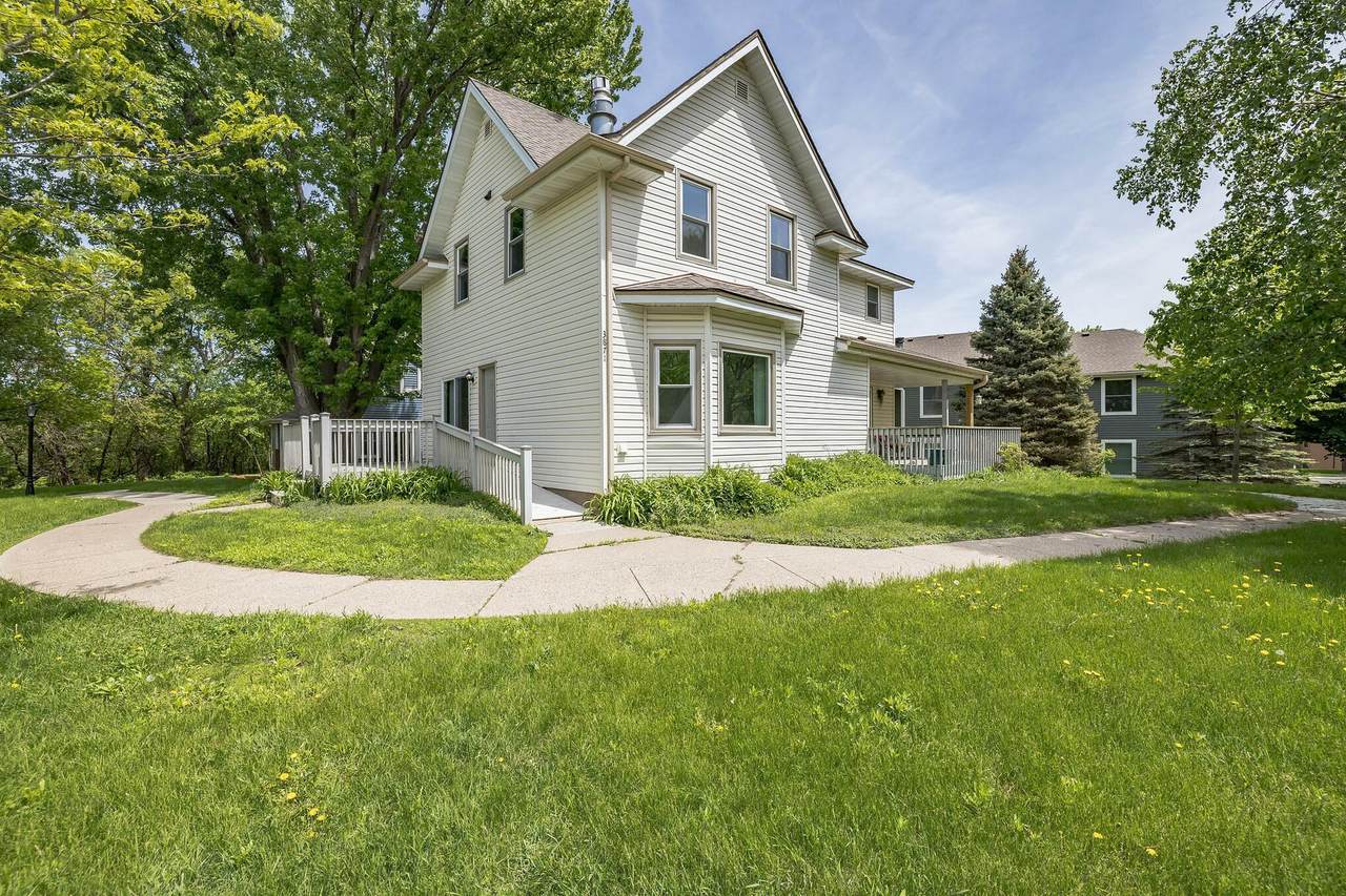 3871 Gold Point - Photo 1