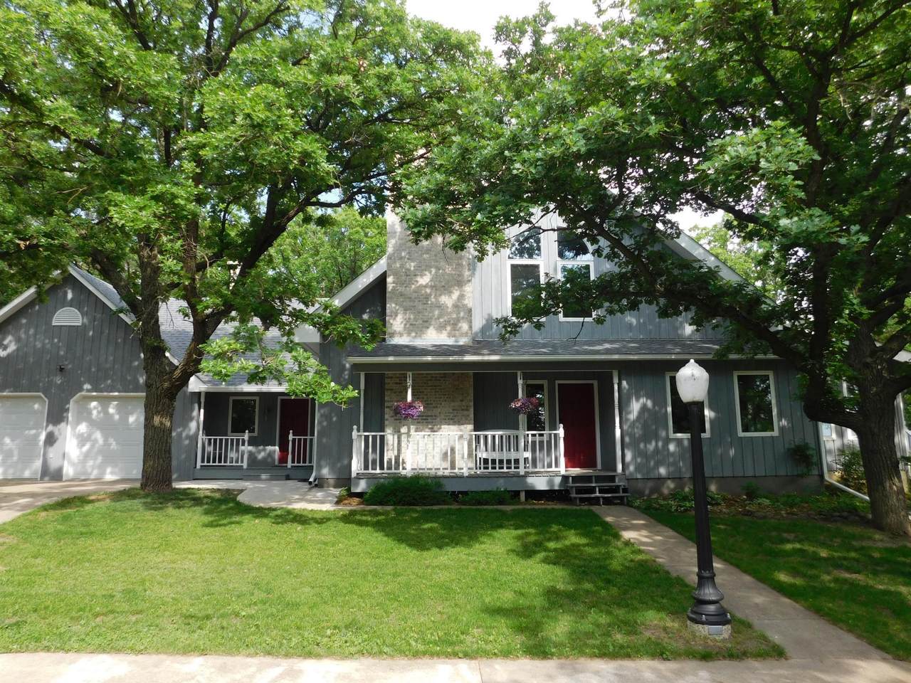26538 40 Avenue - Photo 1