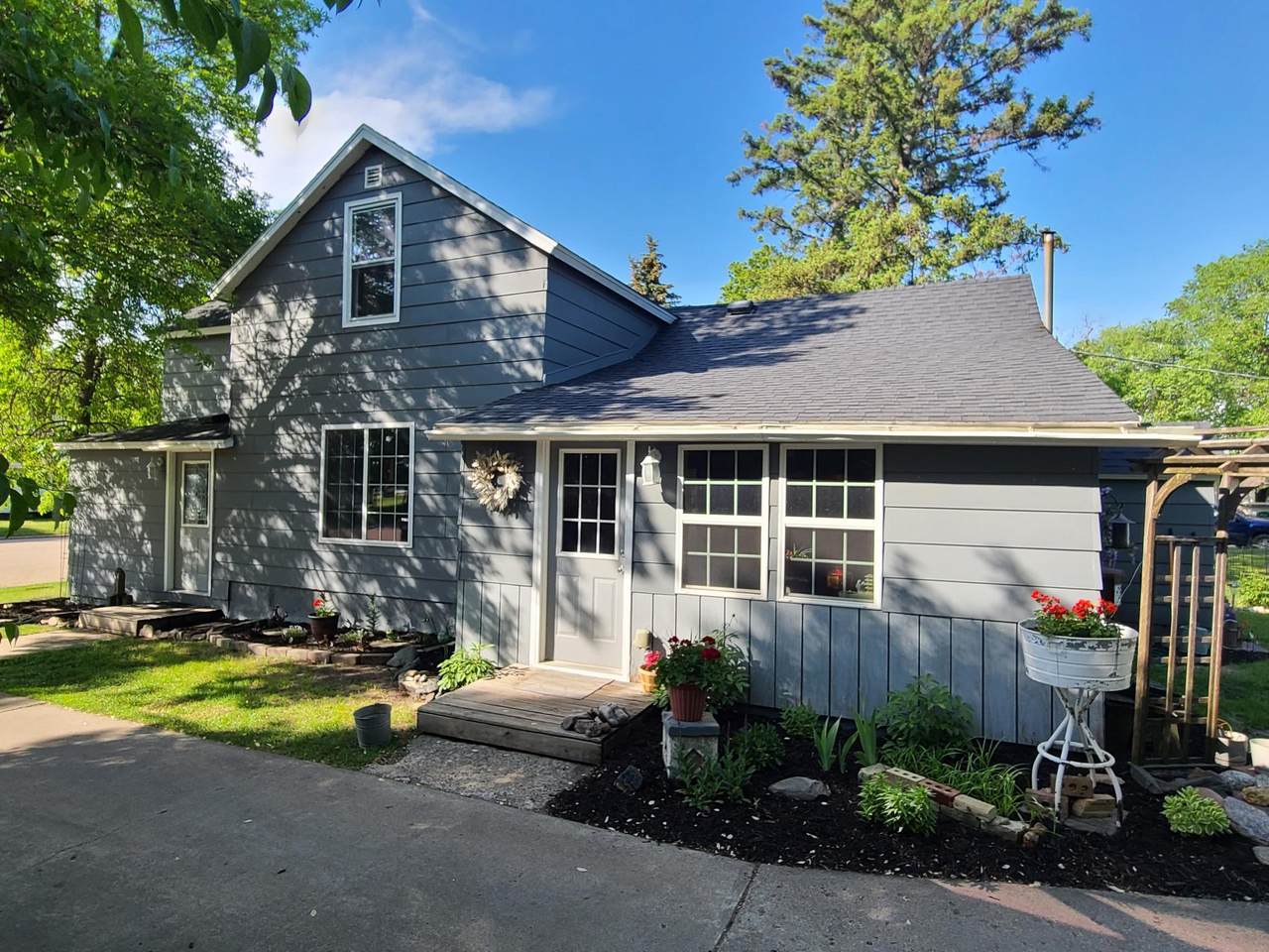 356 4th Avenue - Photo 1