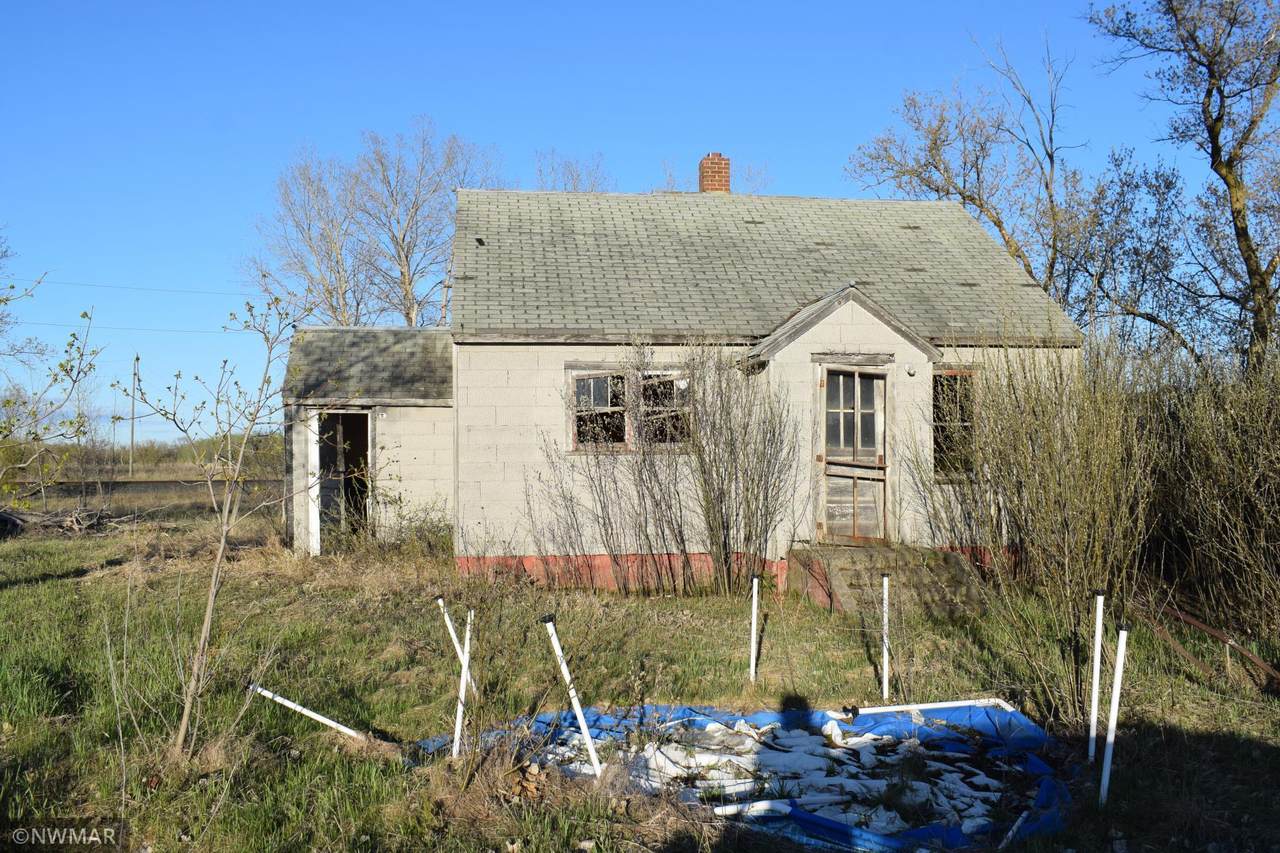 000 Minnesota Ave - Photo 1