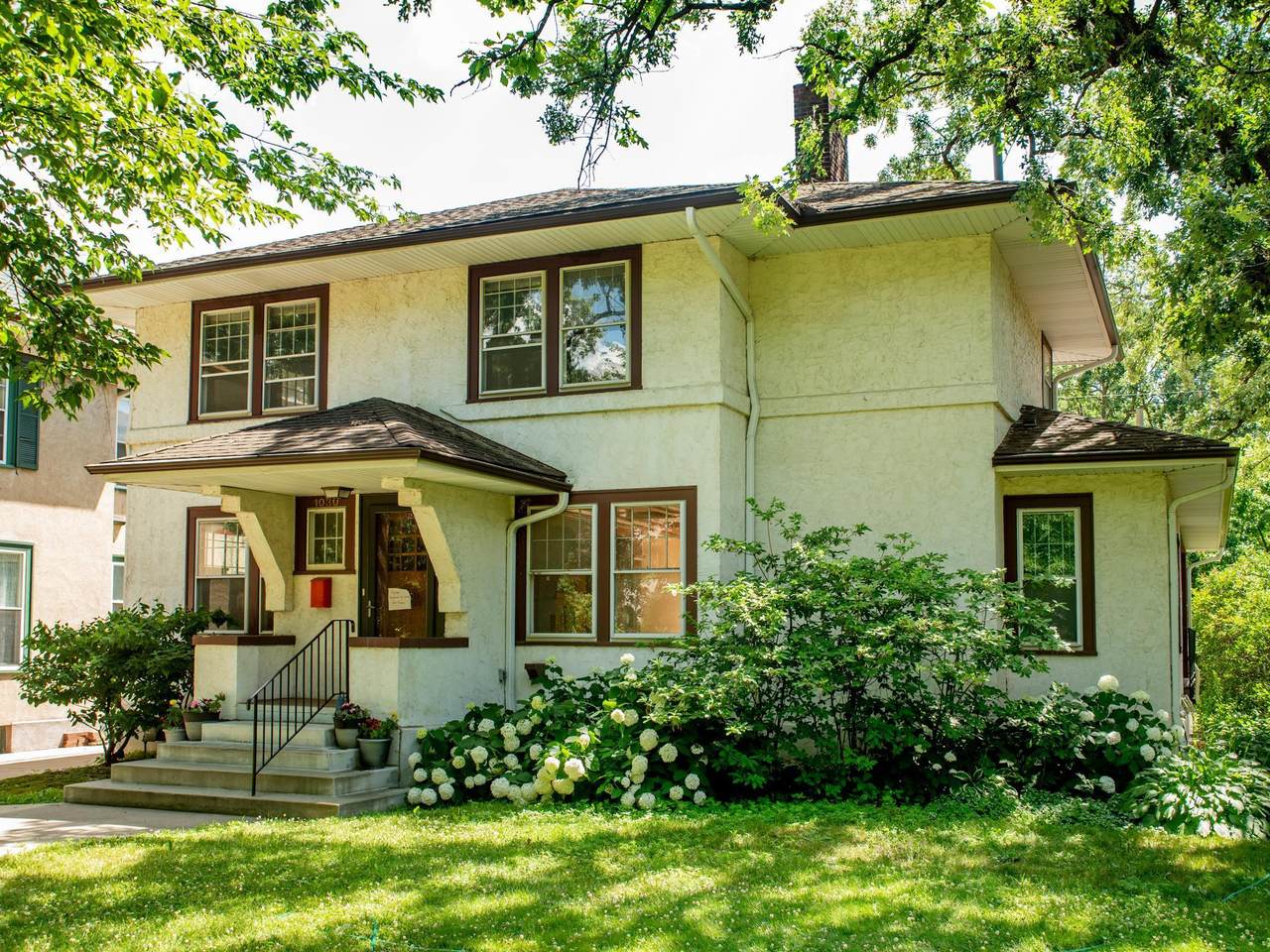 1030 Lombard Avenue - Photo 1
