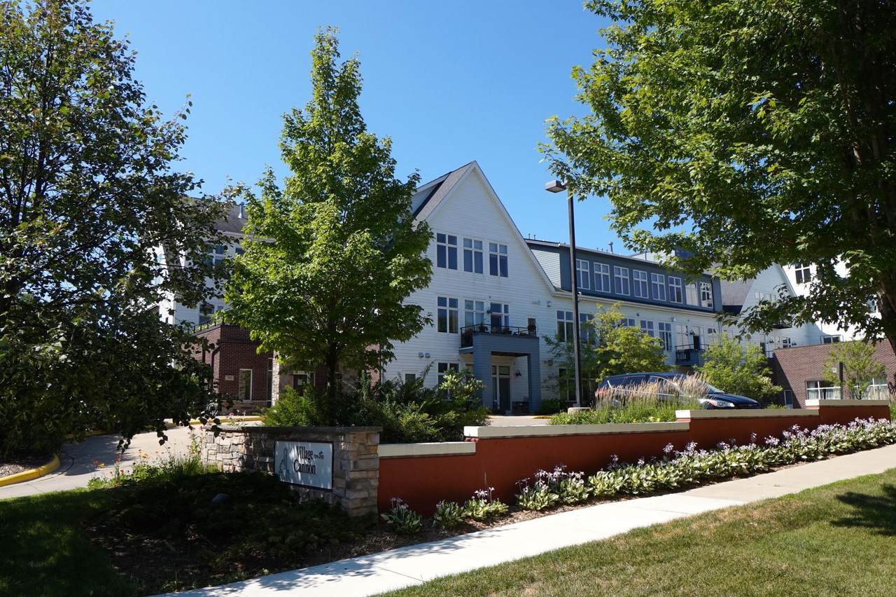 301 7th Street - Photo 1