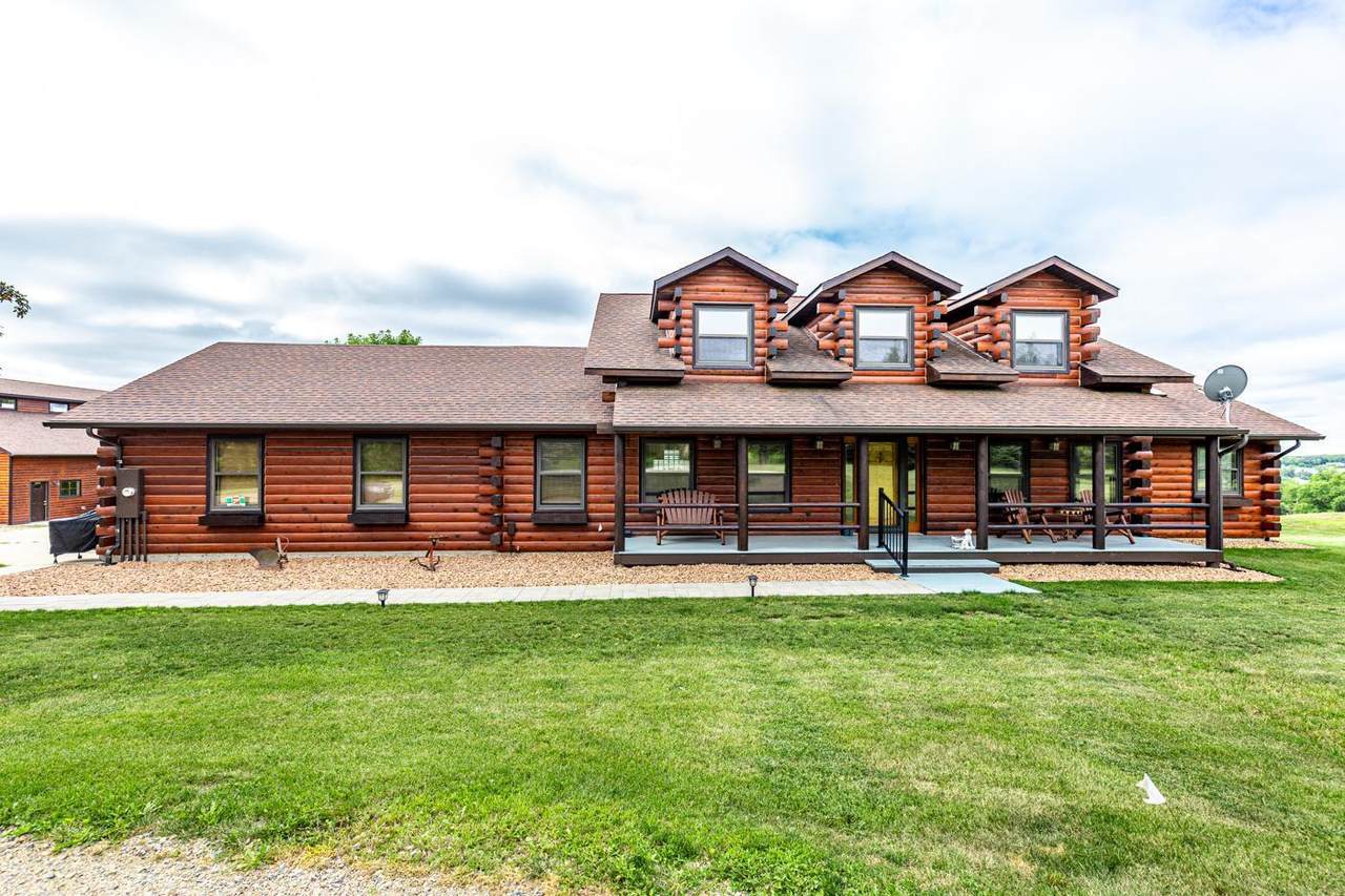 18579 175th Street - Photo 1