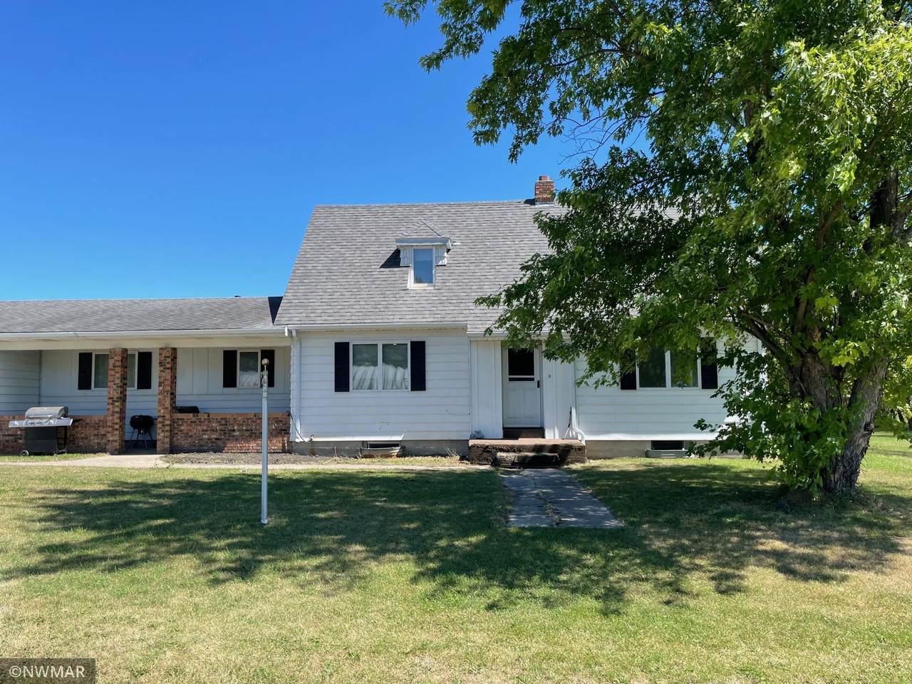 1134 290th Avenue - Photo 1