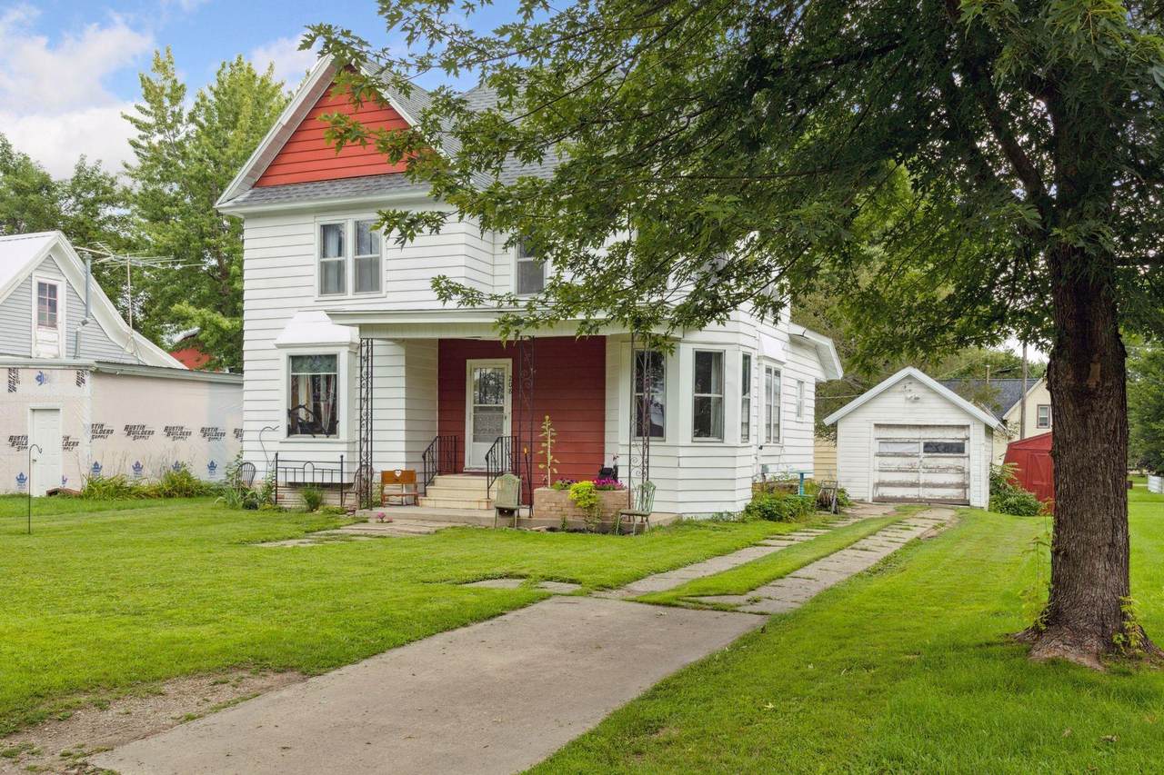 208 Washington Street - Photo 1