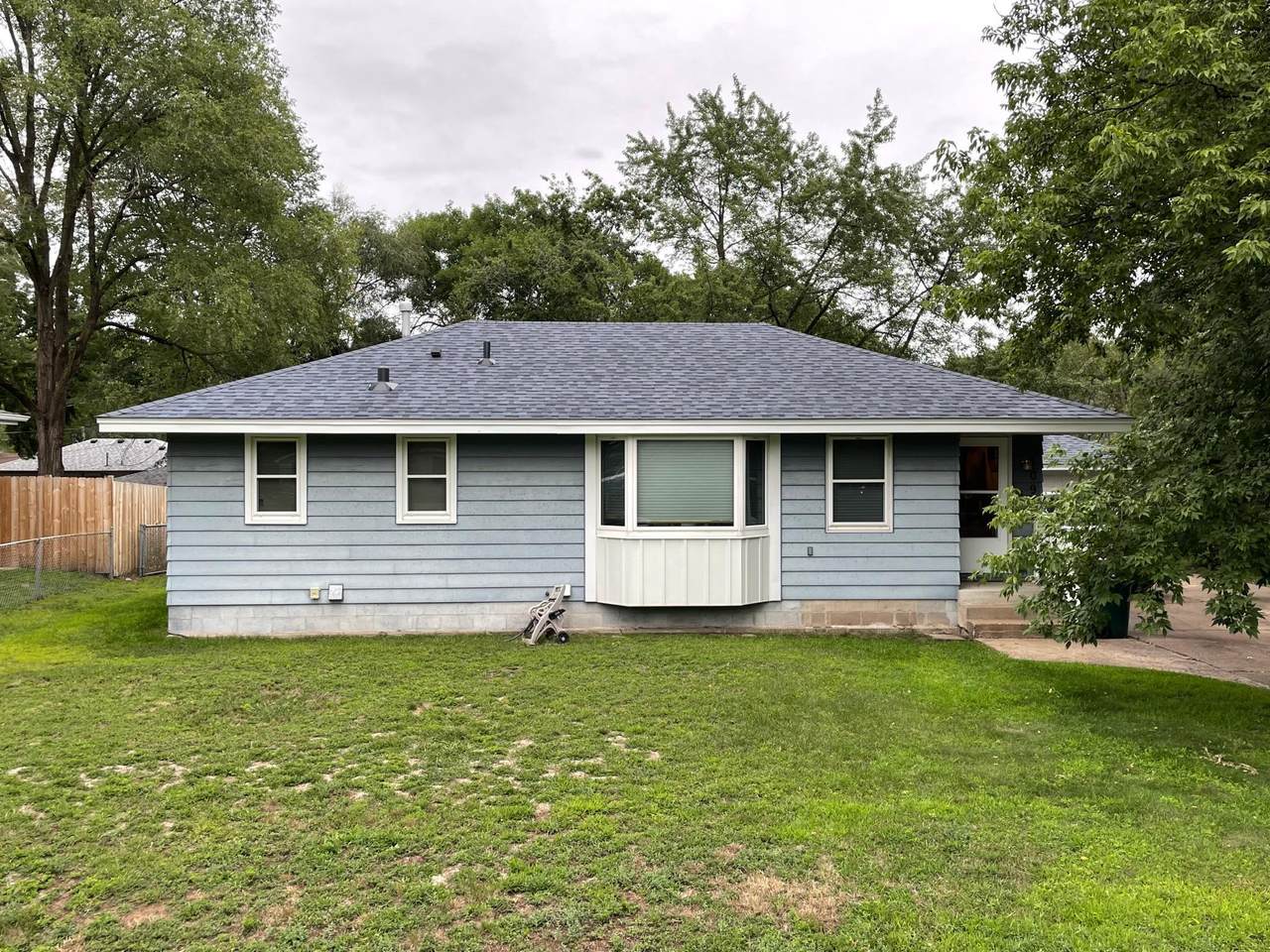 10931 7th Street - Photo 1