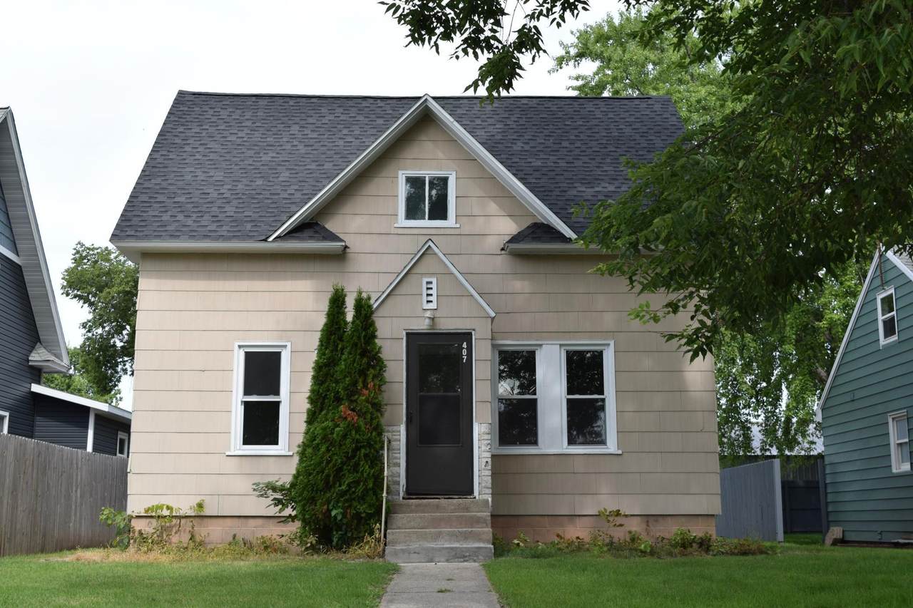 407 Fergus Avenue - Photo 1