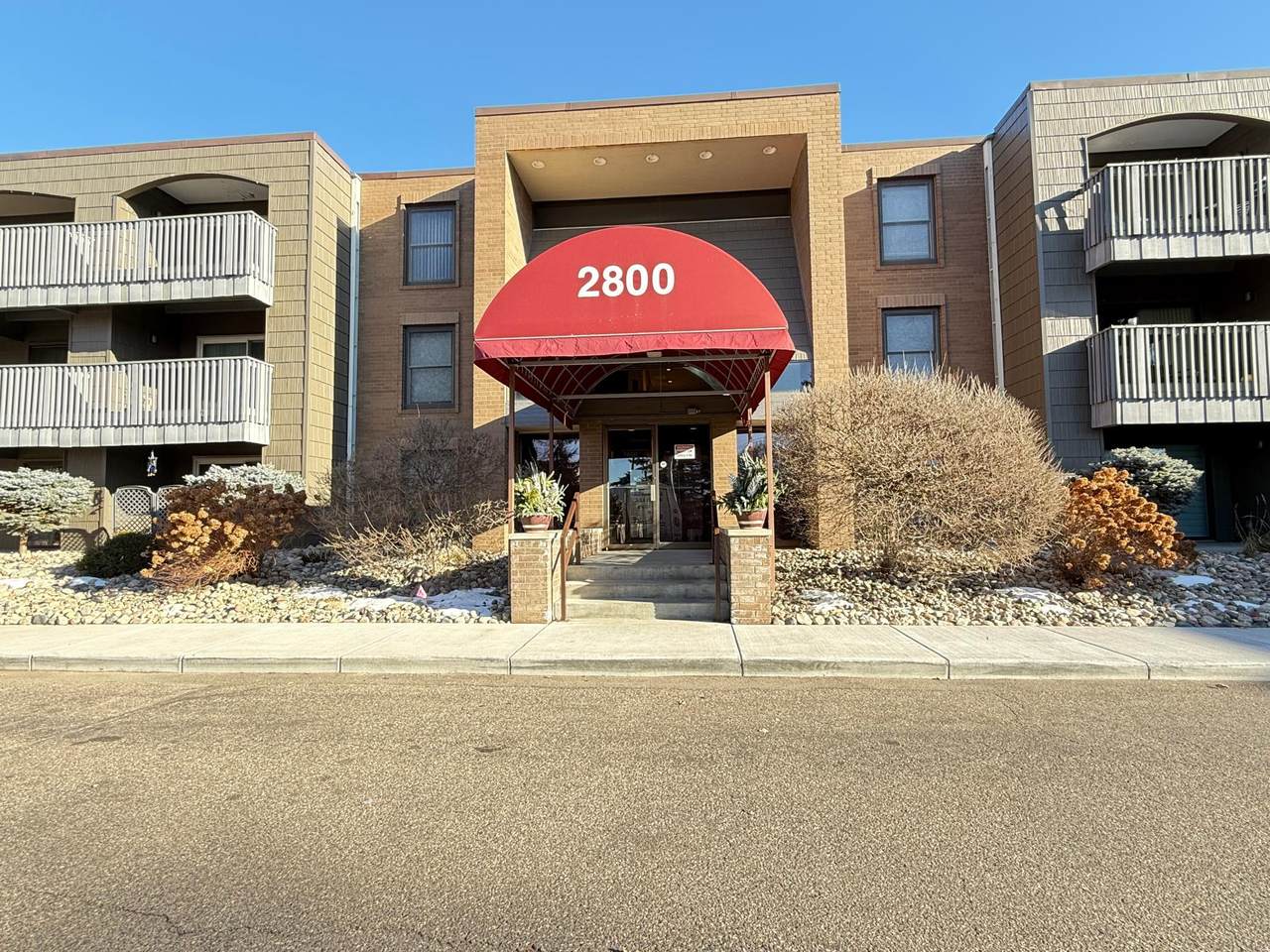 2800 Hamline Avenue - Photo 1