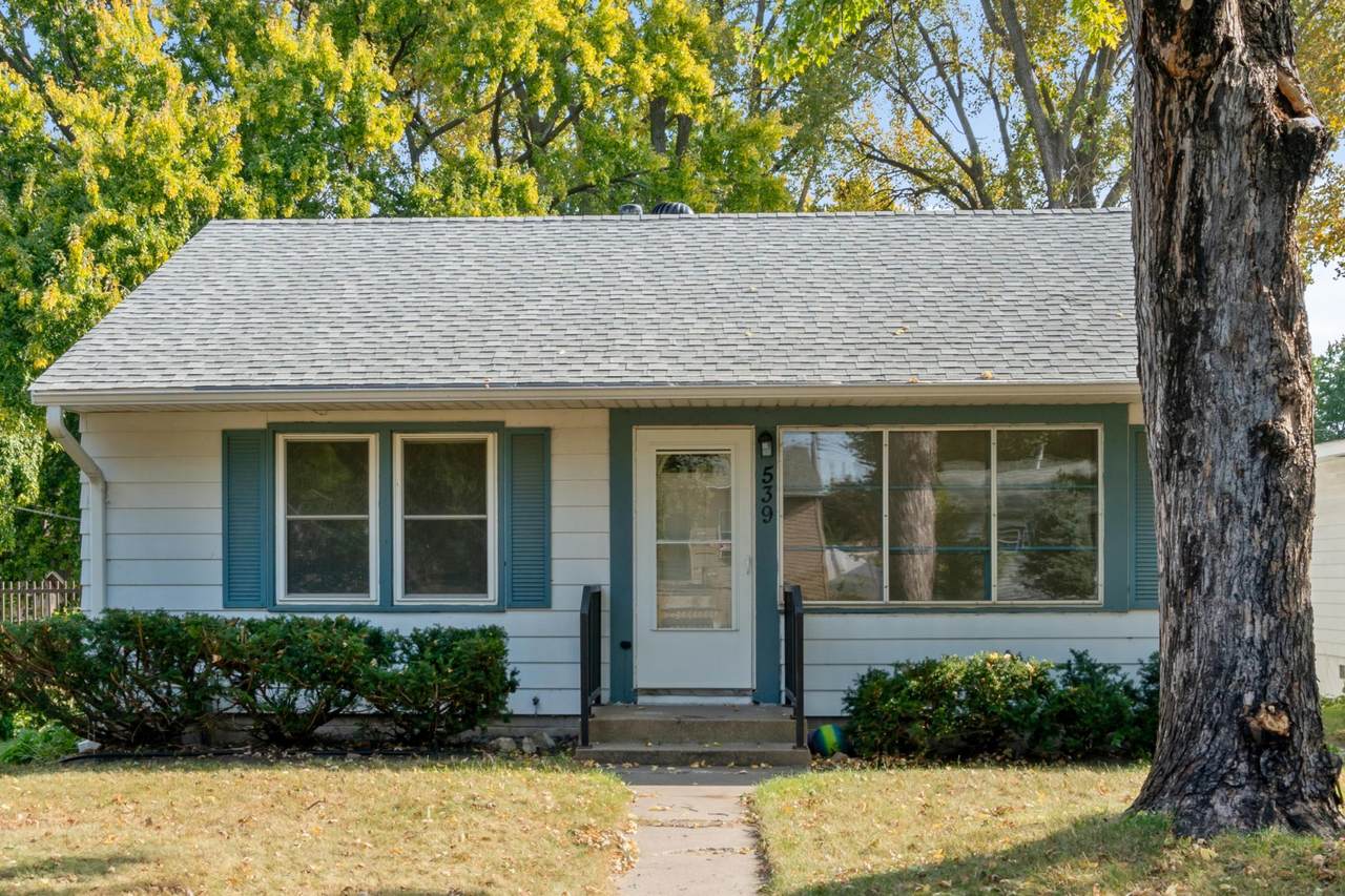 539 11th Avenue - Photo 1