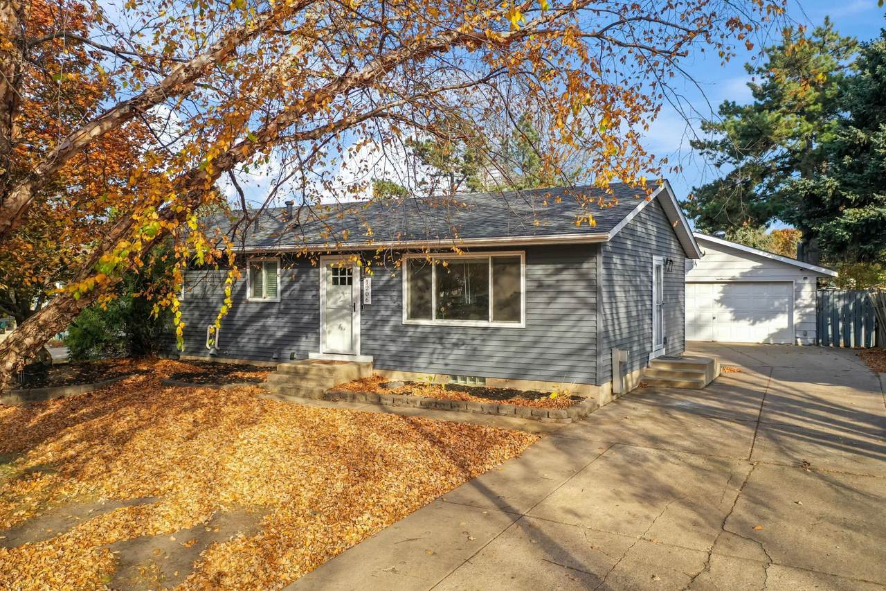 1206 Greenwood Place - Photo 1