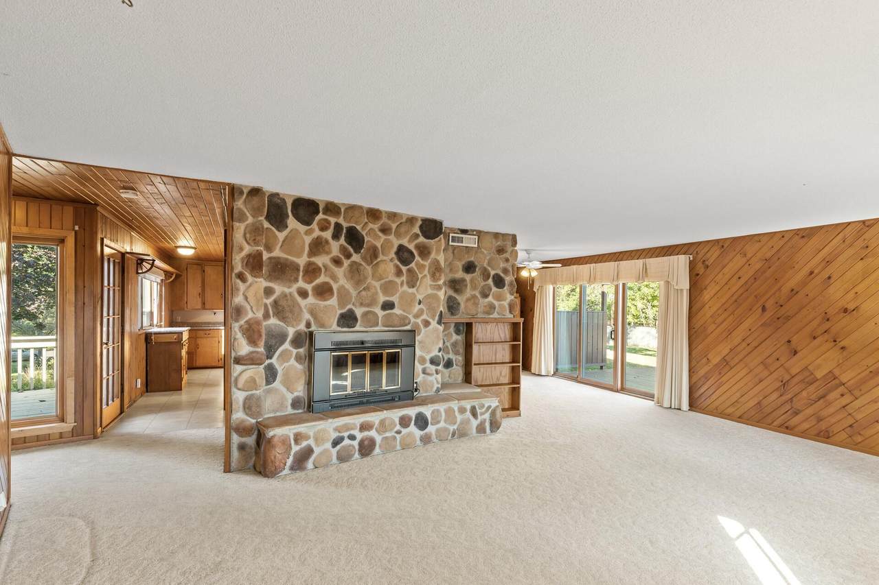 320 Norman Ridge Drive - Photo 1