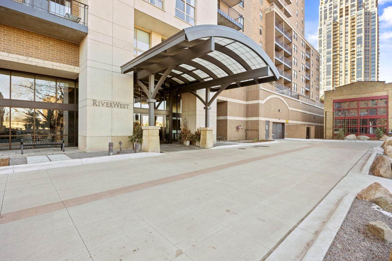 401 1st Street - Photo 1